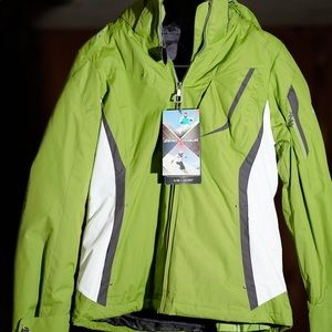 🔥SALE🔥 NWT - 4 in 1 Performance Winter Jacket